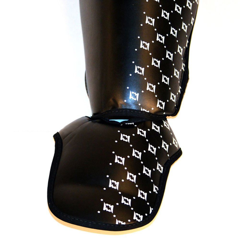 Amazon | Fairtex SP5 シンガード 競技用 タイ ボクシング すねパッド